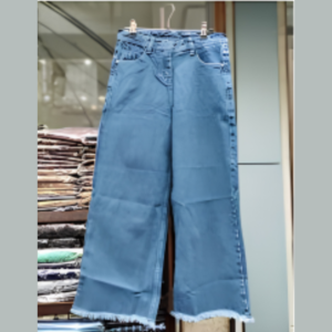 Trendy Women's Jeans